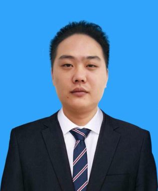 黄成成