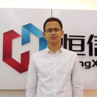 陈伟