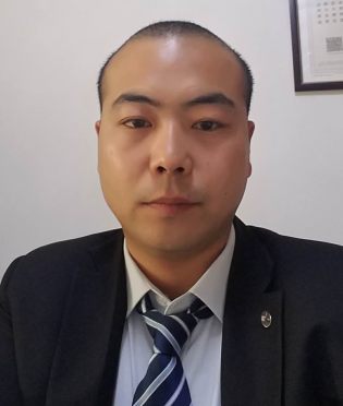 张文龙