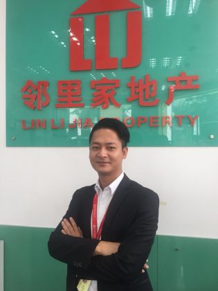 黄明华