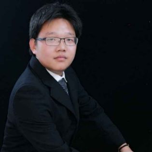 卢彬彬