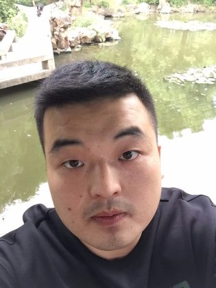 张爵初