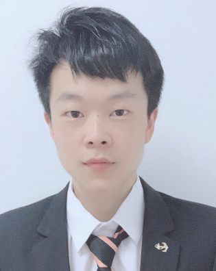 李前龙
