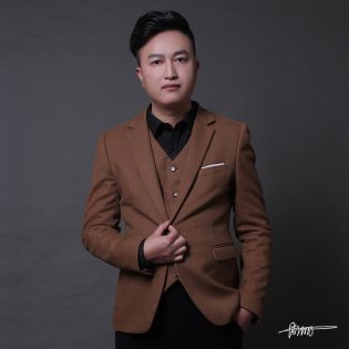 周朋