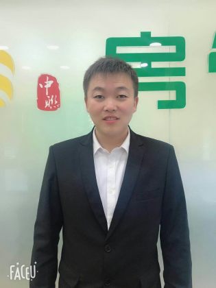 侯志学