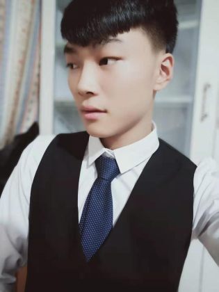 张旭东