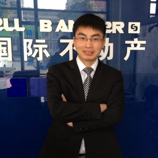 曹群