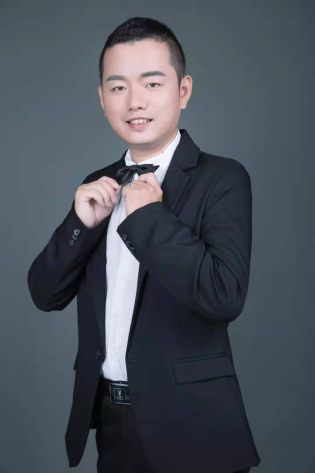 杨明宇