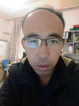 侯立川