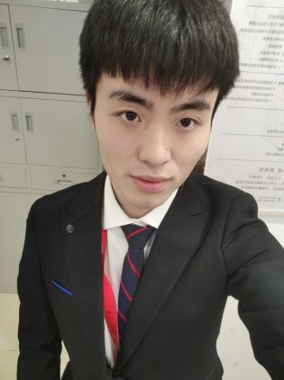 刘嘉鹏