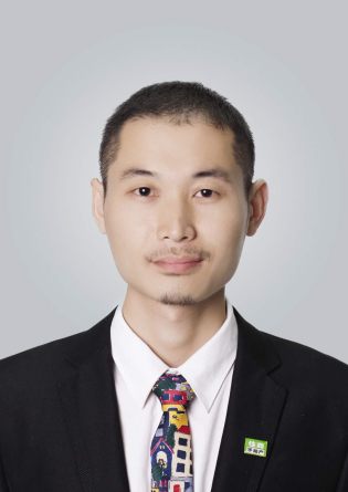何鹏