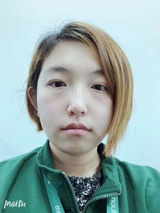 吴君