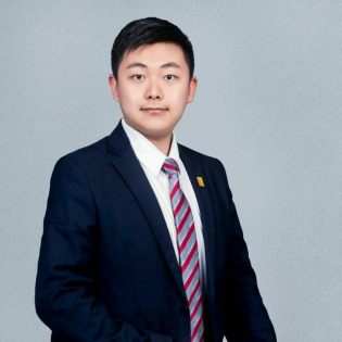 戚麟