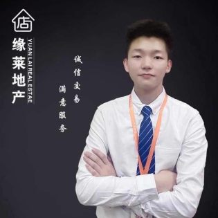 罗健