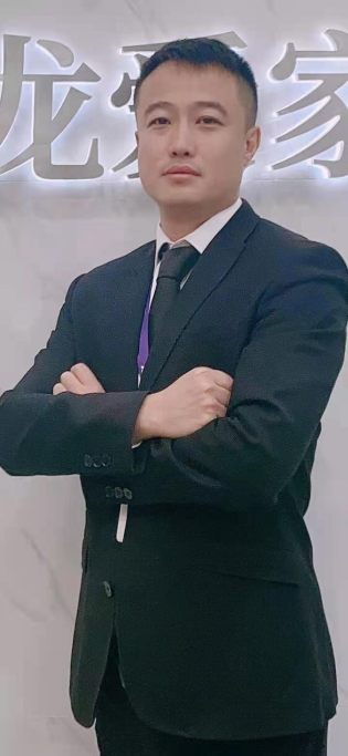 张文彬