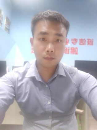 黄凯