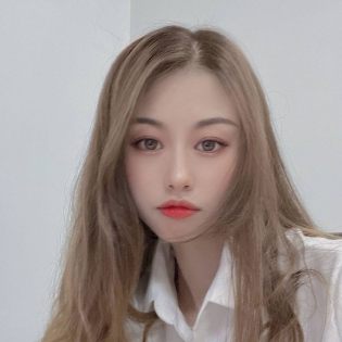 李滢