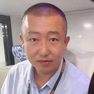 李琦